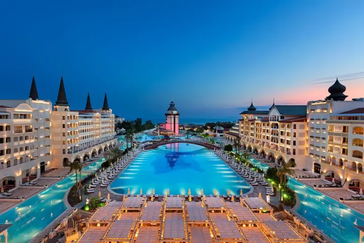 Mardan Palace